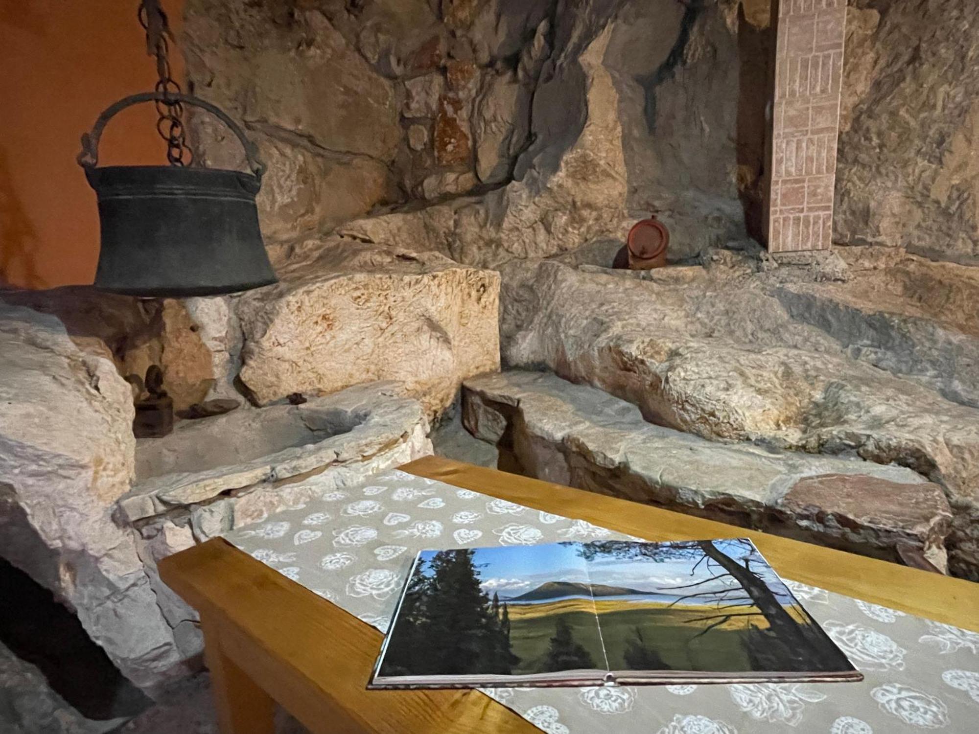Cave Apartment Virpazar Ngoại thất bức ảnh