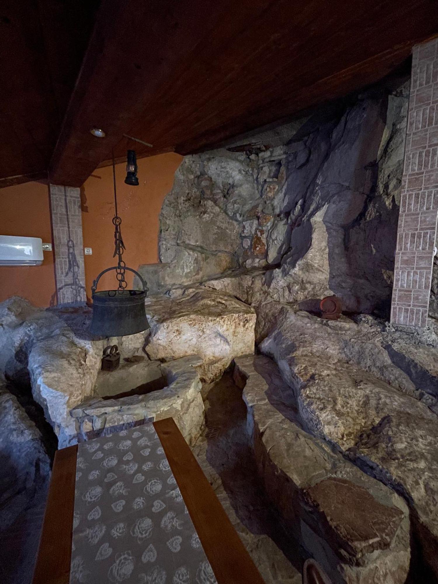 Cave Apartment Virpazar Ngoại thất bức ảnh