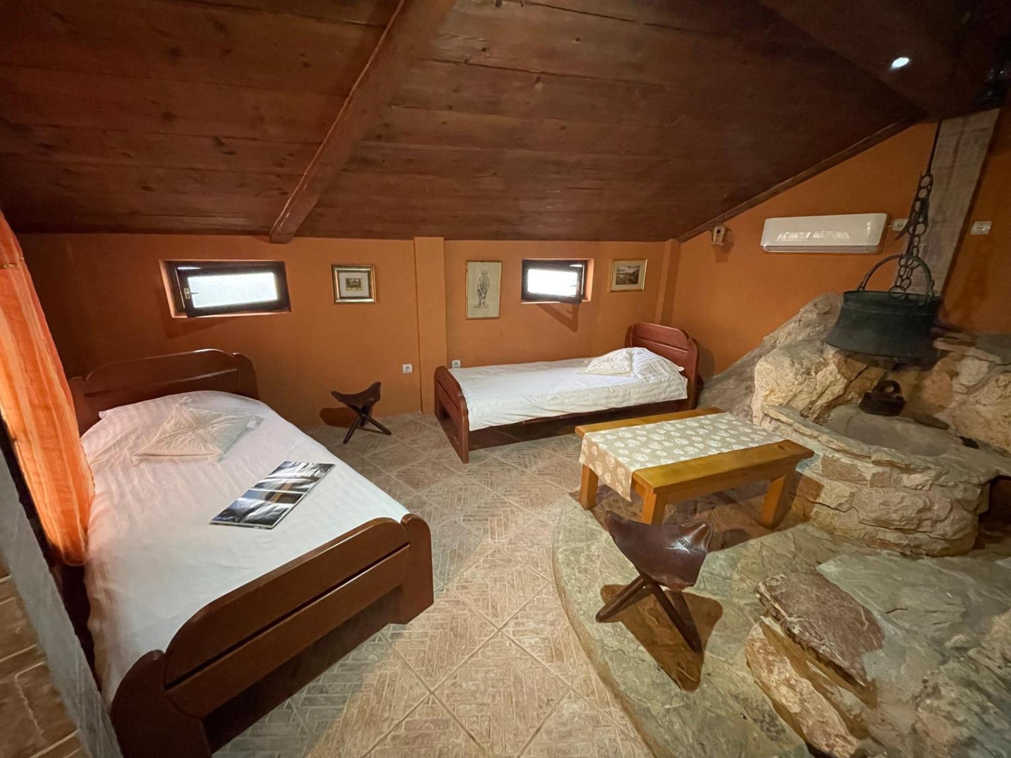 Cave Apartment Virpazar Ngoại thất bức ảnh