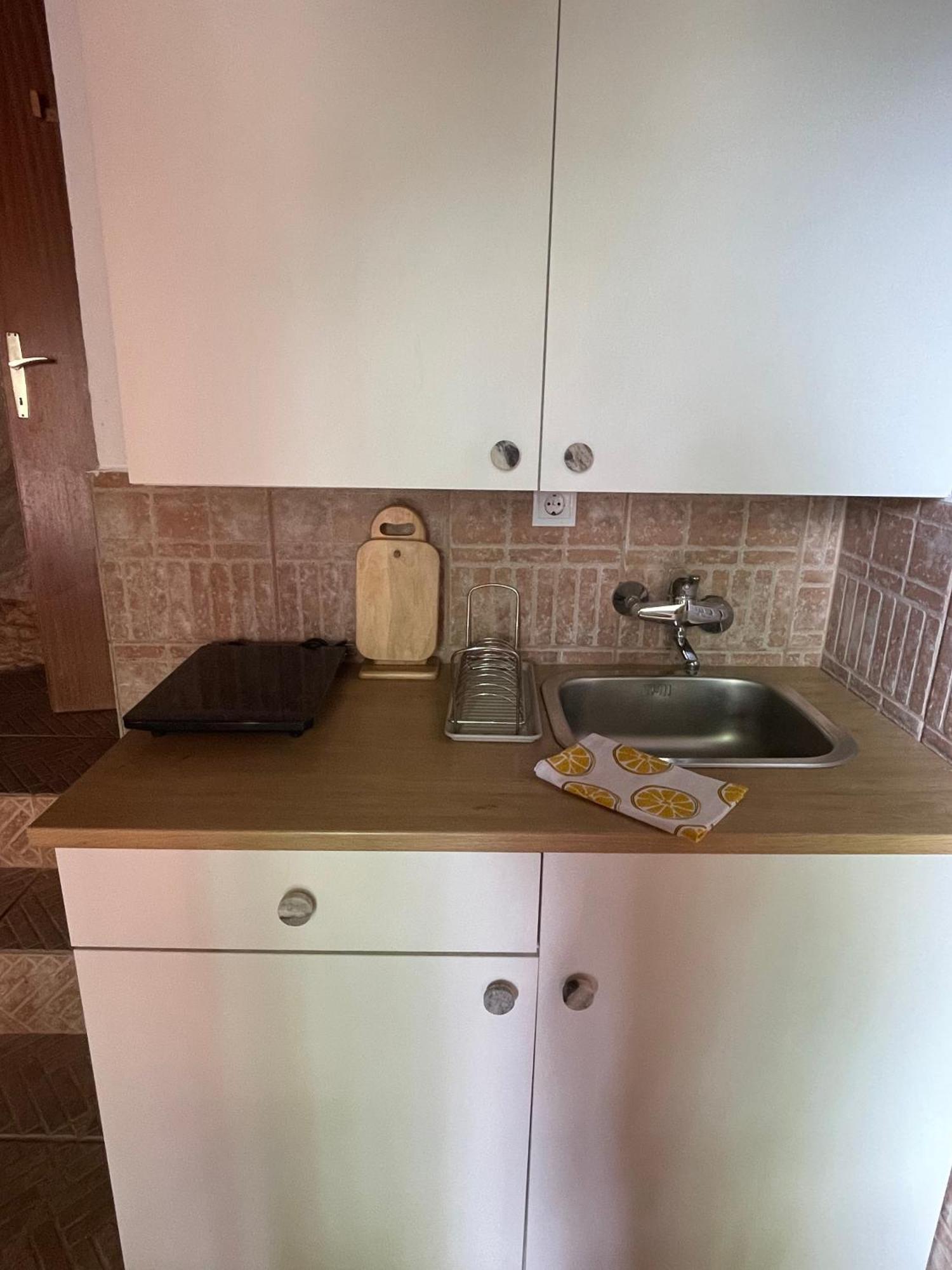 Cave Apartment Virpazar Ngoại thất bức ảnh
